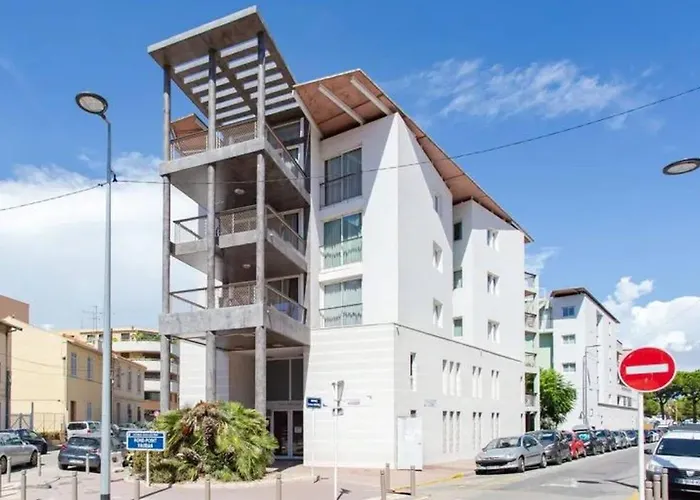 Mistral-rare 6 Pers, Parking, Wifi, ,clim, Piscines Lägenhet