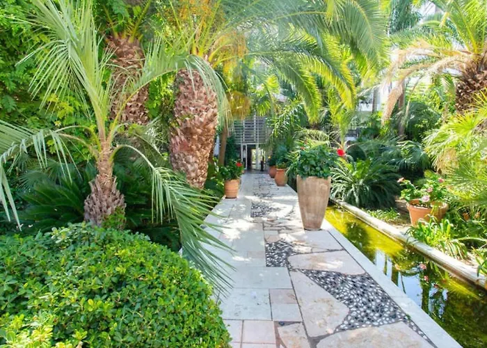 Mistral-rare 6 Pers, Parking, Wifi, ,clim, Piscines Apartment *