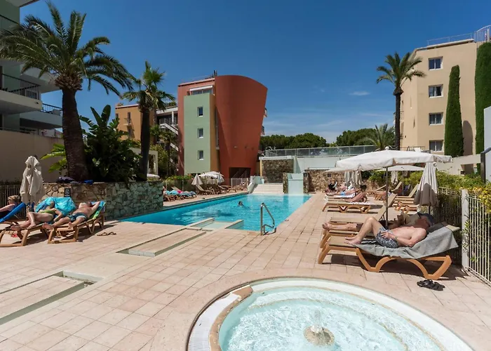 Apartment Mistral-rare 6 Pers, Parking, Wifi, ,clim, Piscines Antibes